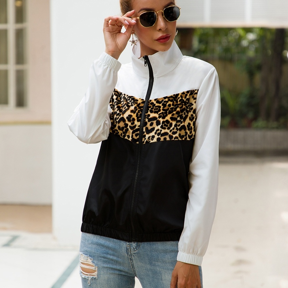 Beautiful Lightweight Leopard Print Wind Jacket